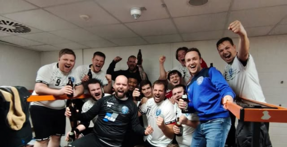 Männer 2 gewinnen letztes Spiel des Jahres/